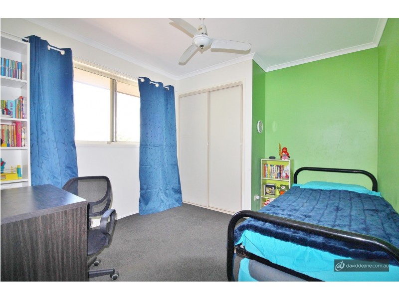 4 Ritchie Court, Petrie QLD 4502