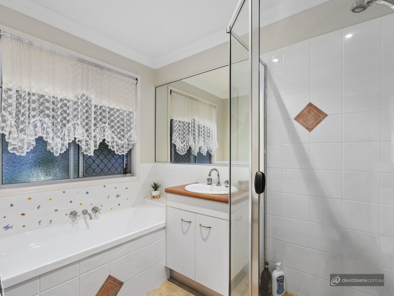 8 Midson Street, Petrie QLD 4502