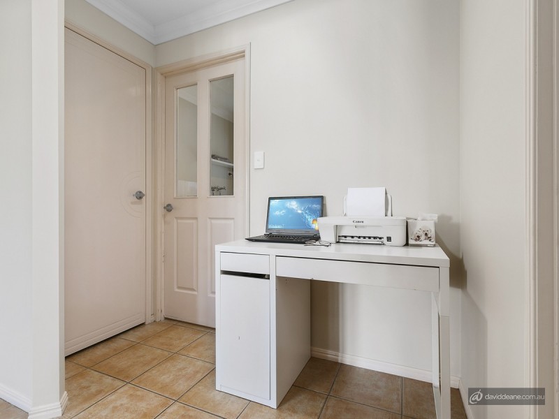 8 Midson Street, Petrie QLD 4502