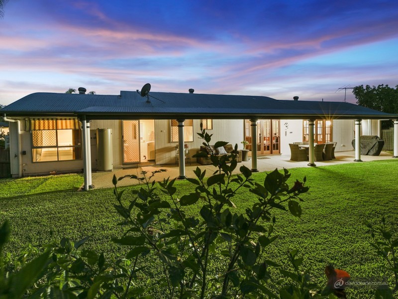 8 Midson Street, Petrie QLD 4502