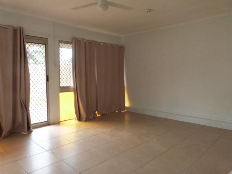 4B Dohles Rocks Rd, Kallangur QLD 4503