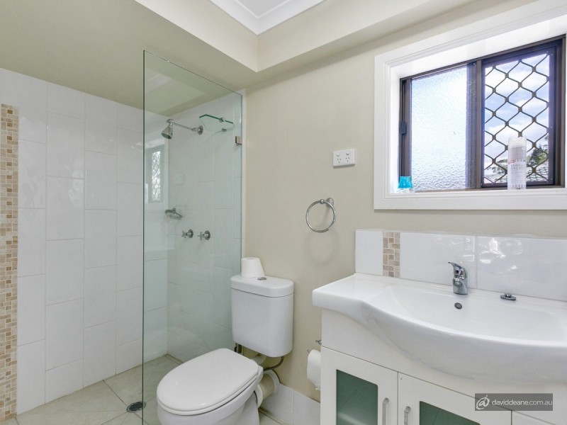 16 Alawara Street, Petrie QLD 4502