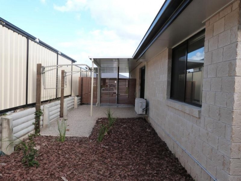 10B Diane Pde, Kallangur QLD 4503