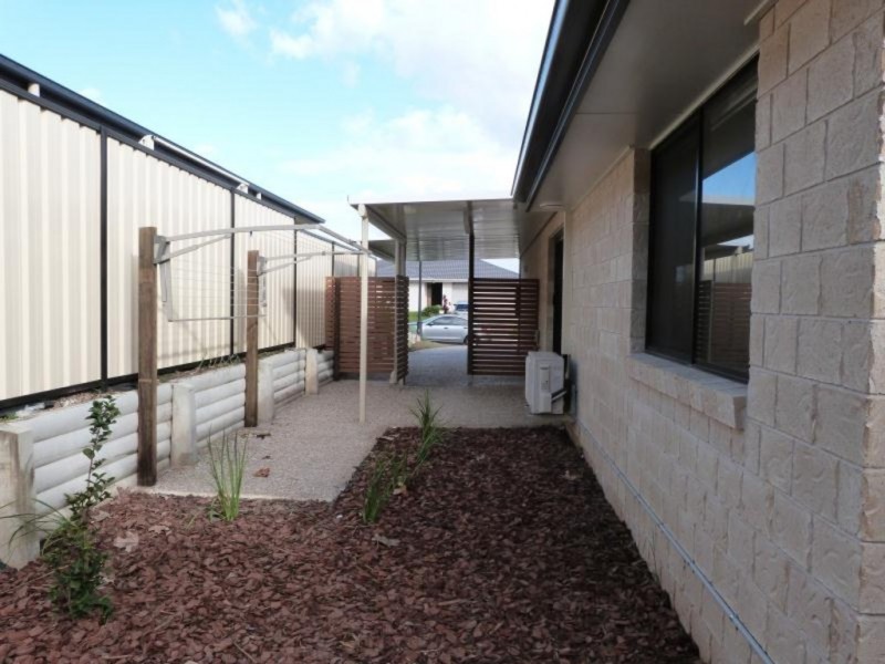 10B Diane Pde, Kallangur QLD 4503
