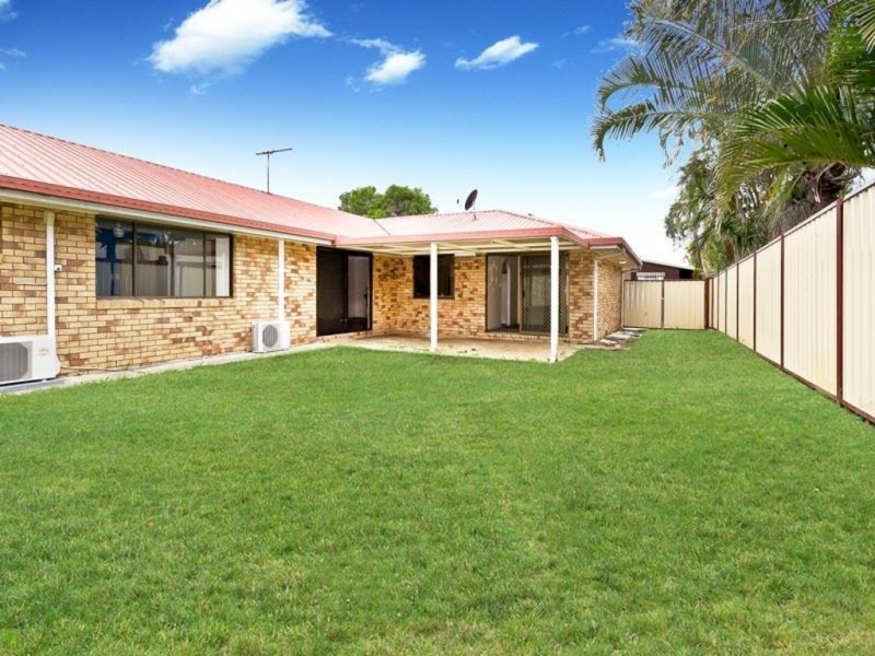 25 Bordeau Cres, Petrie QLD 4502