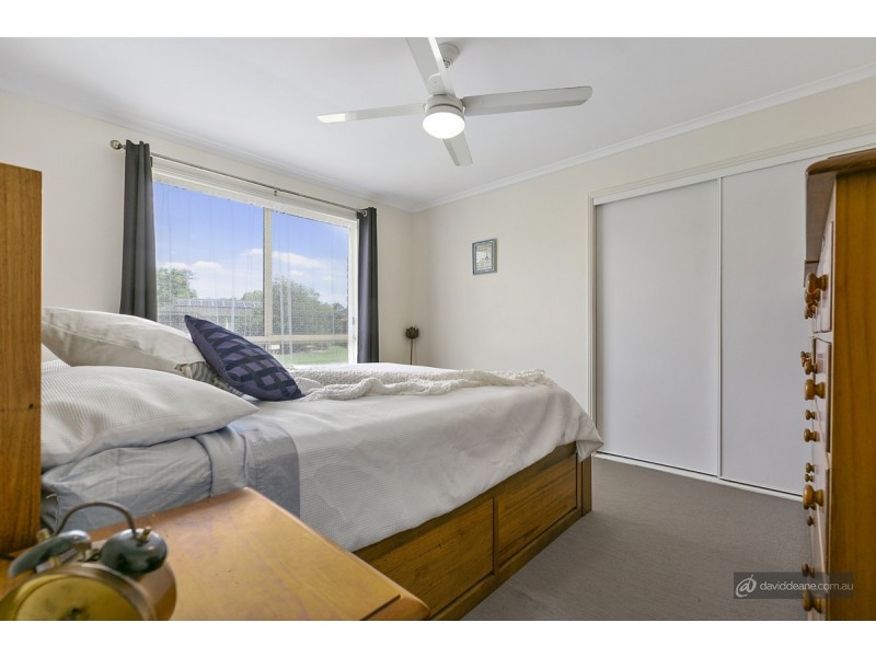 15 Newbury Crescent, Lawnton QLD 4501