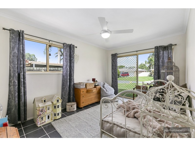 15 Newbury Crescent, Lawnton QLD 4501