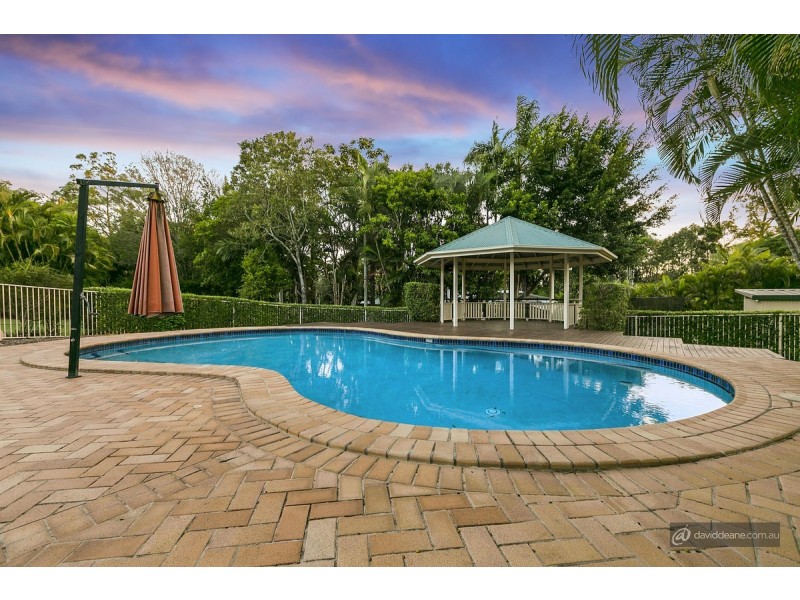 7 Dawneta Court, Warner QLD 4500