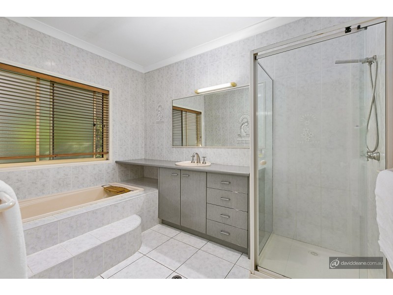 7 Dawneta Court, Warner QLD 4500