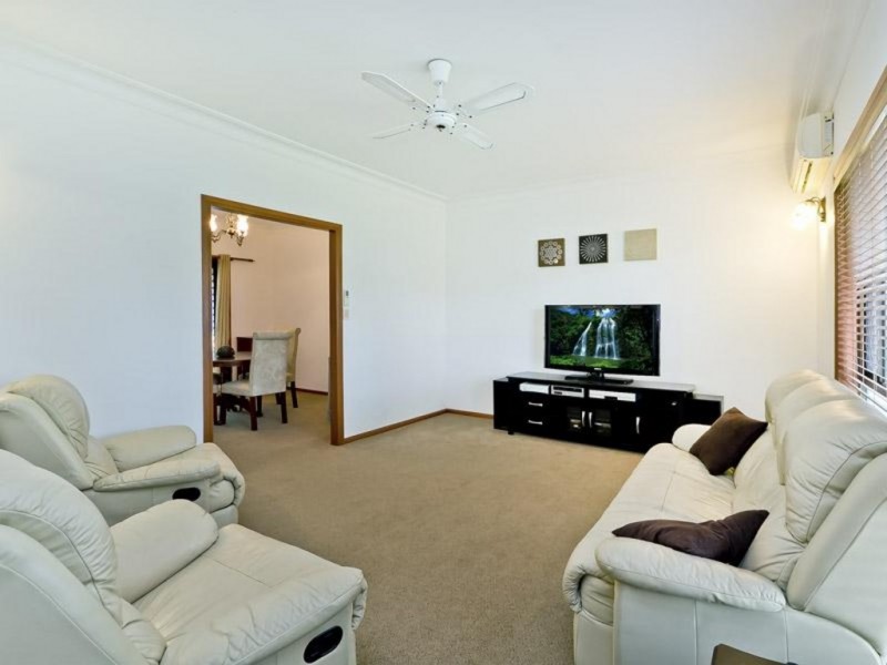 30 Rosewood Dr, Strathpine QLD 4500