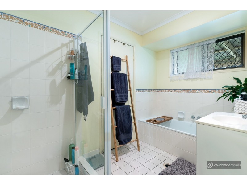 1 Rosewood Drive, Strathpine QLD 4500