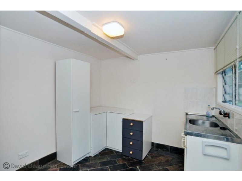 27 Fox Street, Strathpine QLD 4500