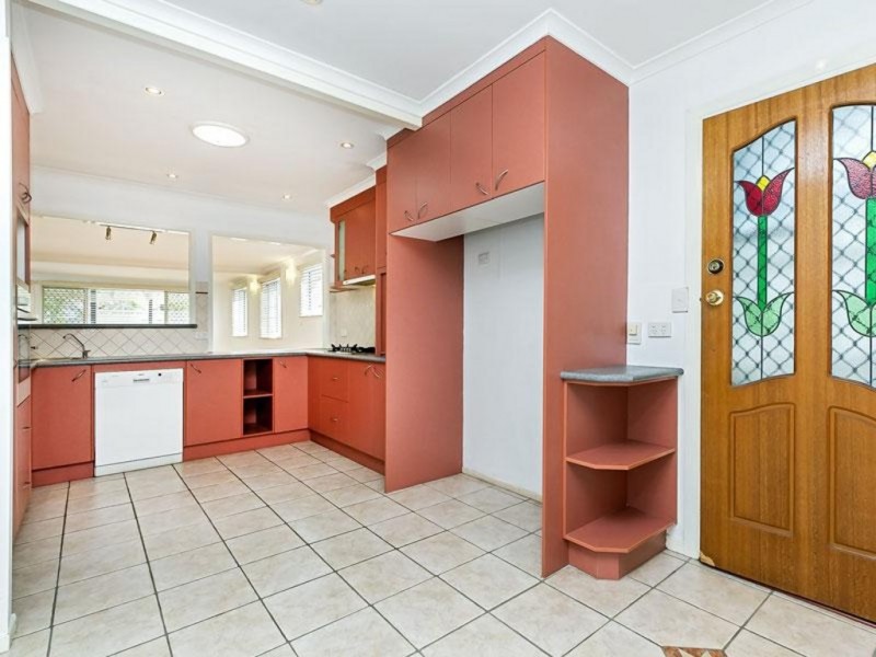 81 Spitfire Ave, Strathpine QLD 4500