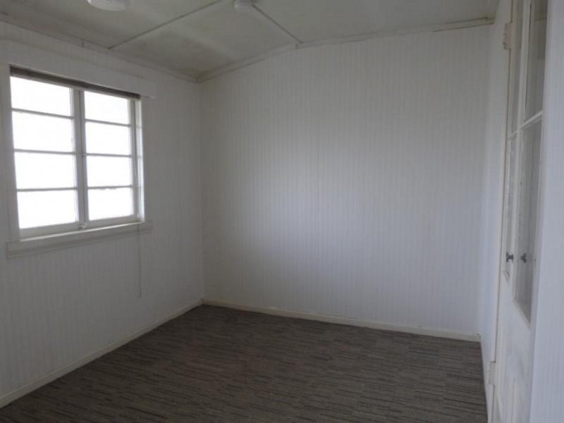 13 Cox Road, Windsor QLD 4030