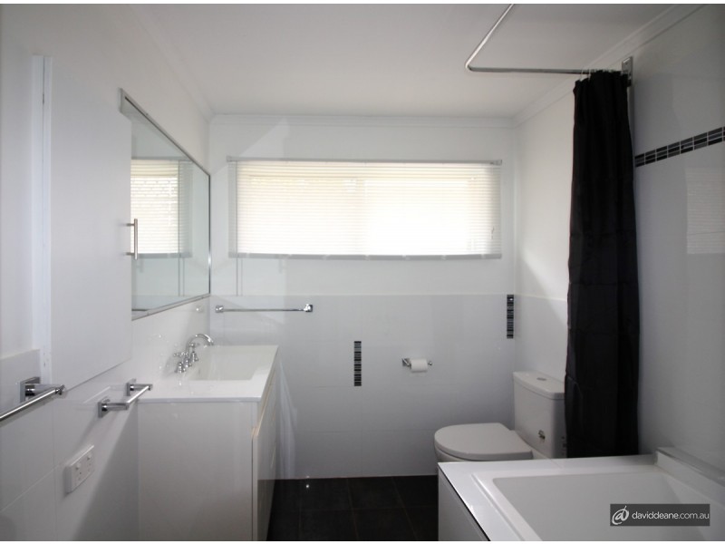 10 Rose Street, Lawnton QLD 4501