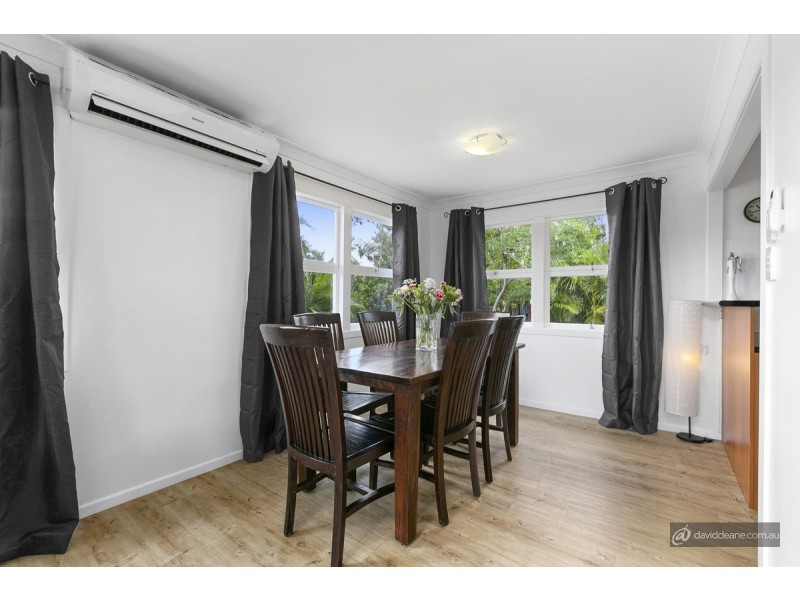 39 Joora Avenue, Petrie QLD 4502