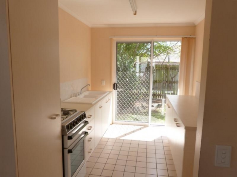 9 Bakarnis Court, Strathpine QLD 4500