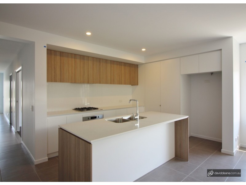 50 McConnell Esplanade, Strathpine QLD 4500