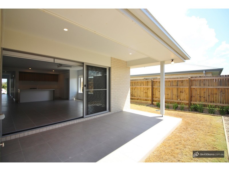 50 McConnell Esplanade, Strathpine QLD 4500