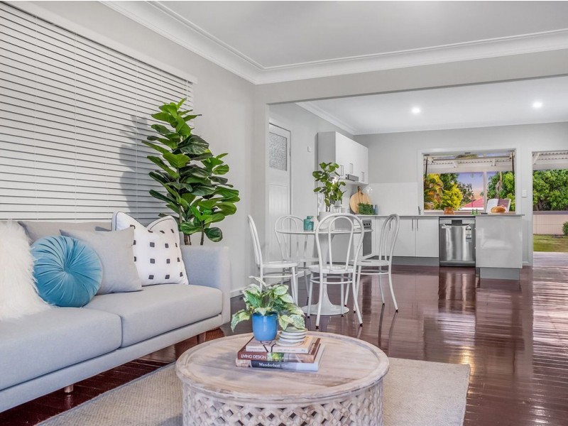 34 Long Street, Clontarf QLD 4019