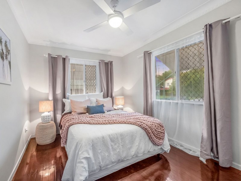 34 Long Street, Clontarf QLD 4019