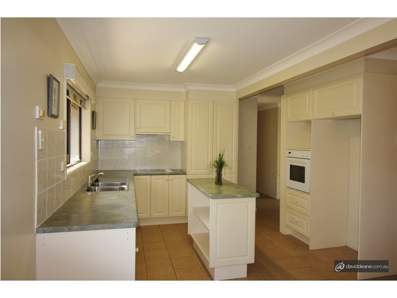 15 Danube Drive, Strathpine QLD 4500