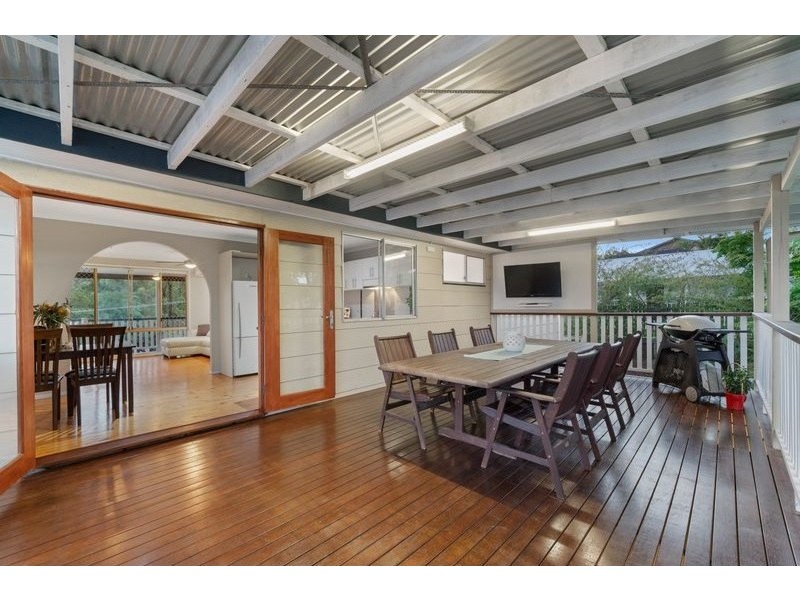 36 Bennetts Road, Everton Hills QLD 4053