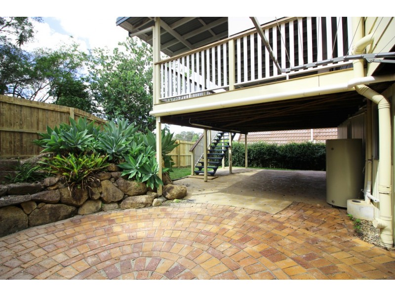 36 Bennetts Road, Everton Hills QLD 4053