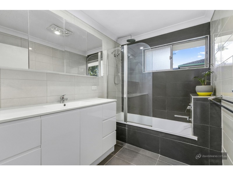 80 Leone Street, Bray Park QLD 4500