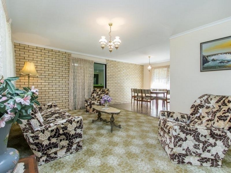 33 Learmonth St, Strathpine QLD 4500