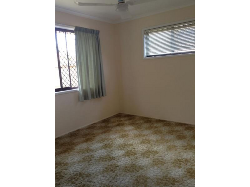 33 Learmonth St, Strathpine QLD 4500