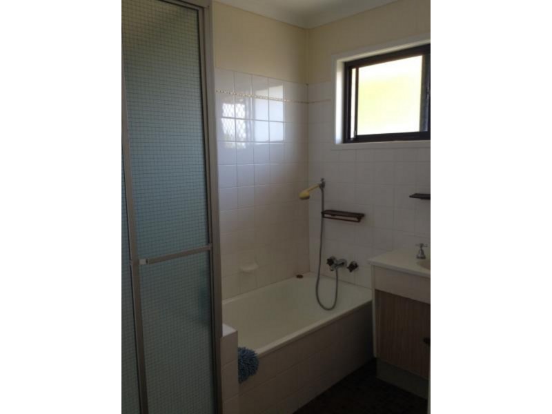 33 Learmonth St, Strathpine QLD 4500