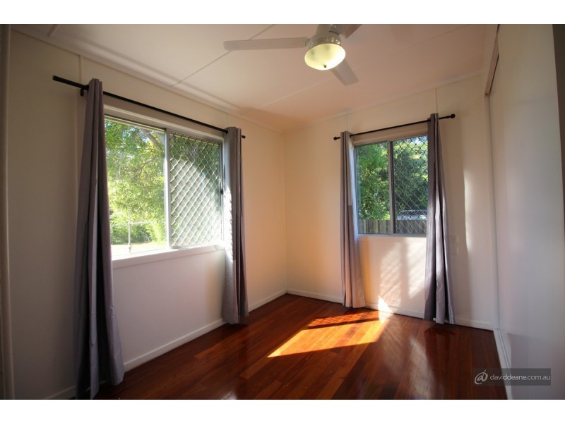 14 Kabura Street, Clontarf QLD 4019