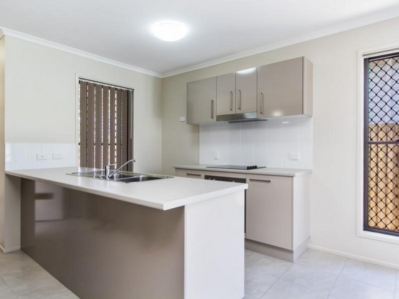 31 Butcher Ave, Lawnton QLD 4501