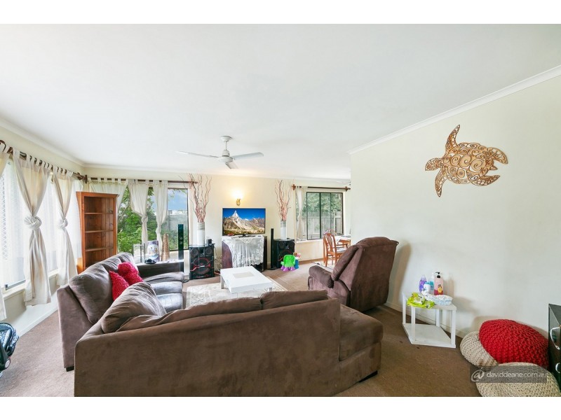 1 Ulmarra Crescent, Strathpine QLD 4500