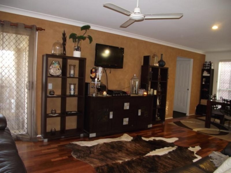 28 Copper Cres, Griffin QLD 4503