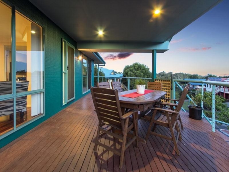 7 Midson St, Petrie QLD 4502