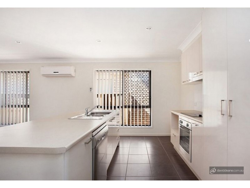 6 Bowerbird Crescent, Dakabin QLD 4503