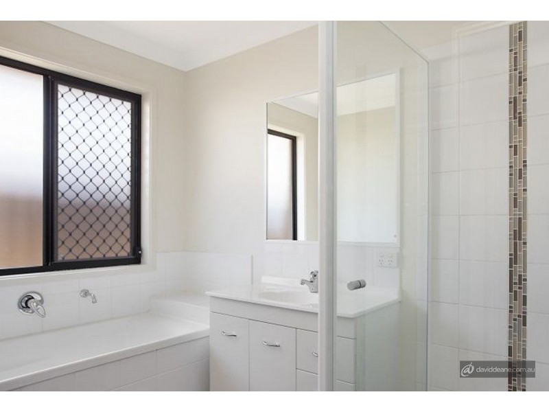 6 Bowerbird Crescent, Dakabin QLD 4503