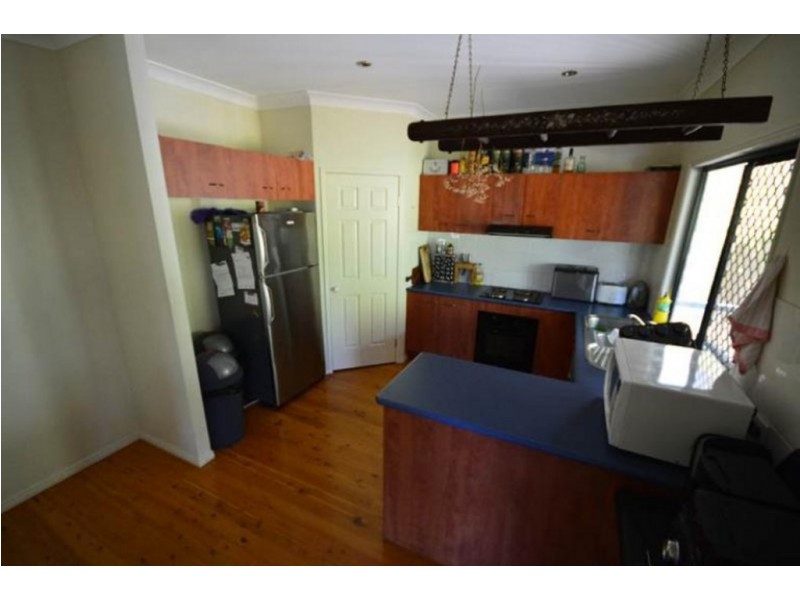 10 Rothschild St, Eatons Hill QLD 4037