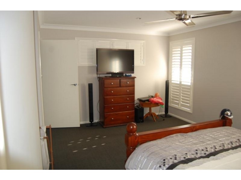 34 Admiralty Cct, Lawnton QLD 4501