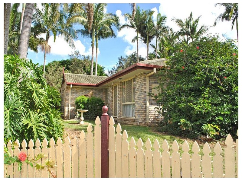 17 Washbrook Crescent, Petrie QLD 4502