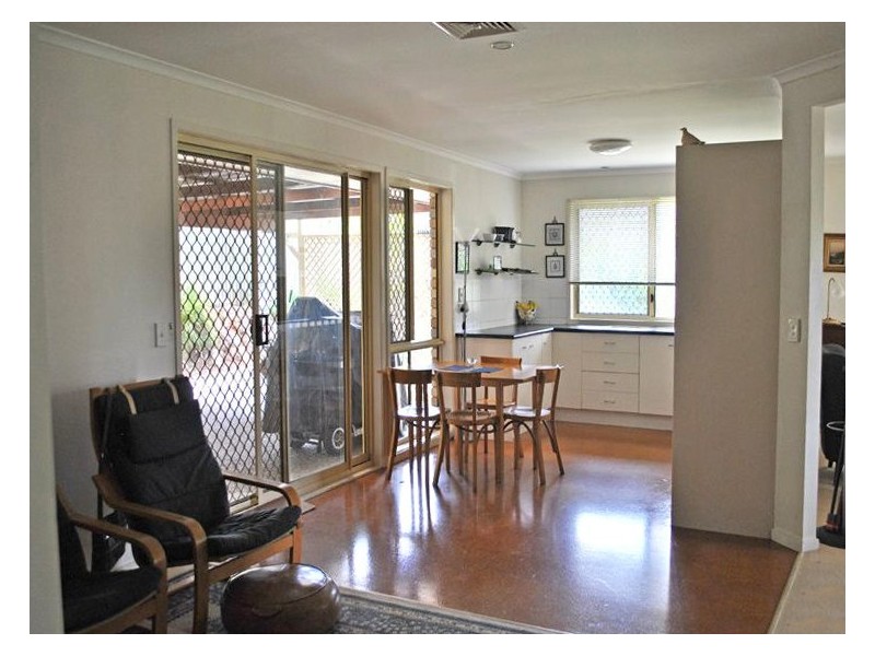 17 Washbrook Crescent, Petrie QLD 4502