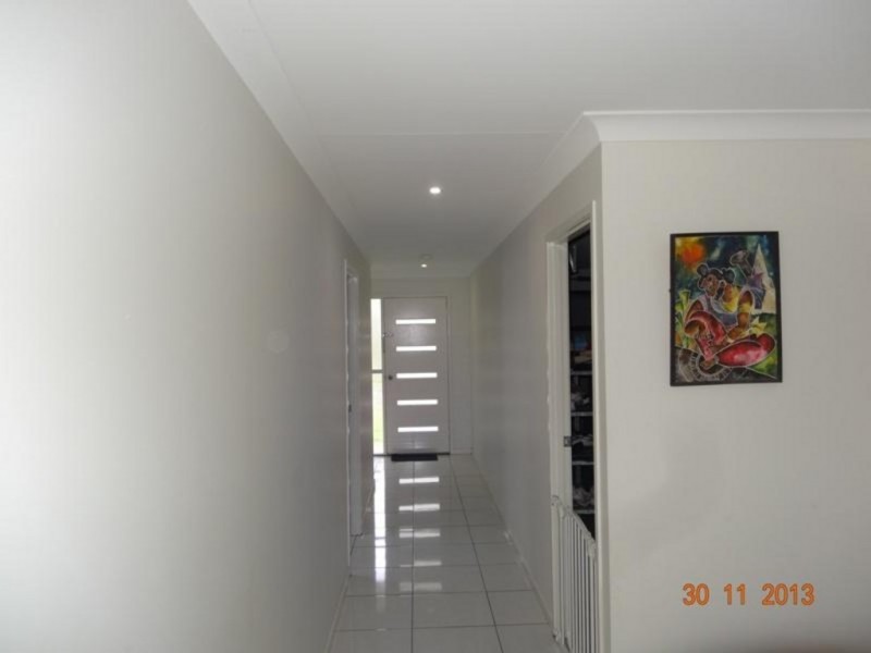 8 Columbus Ct, Bray Park QLD 4500