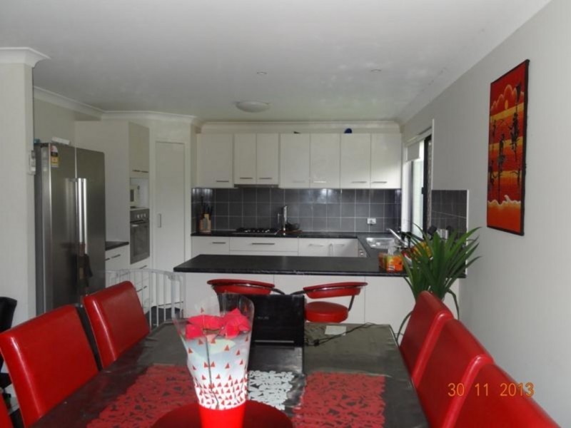 8 Columbus Ct, Bray Park QLD 4500