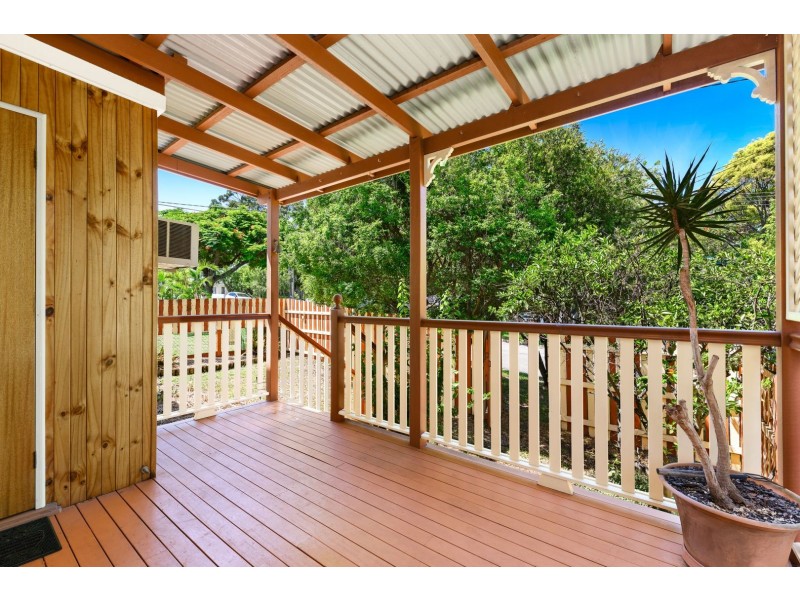 44 Yacht Street, Clontarf QLD 4019