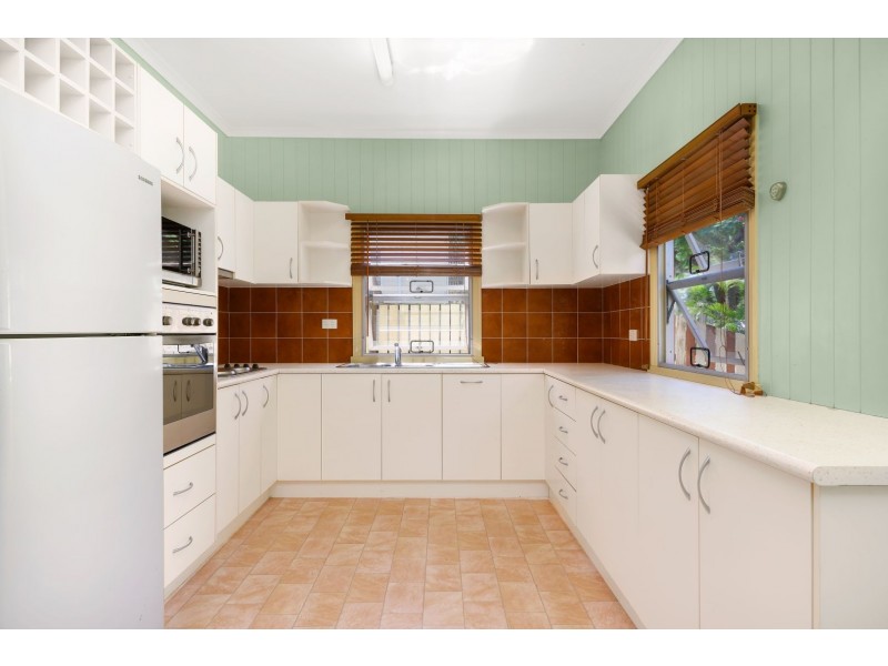 44 Yacht Street, Clontarf QLD 4019