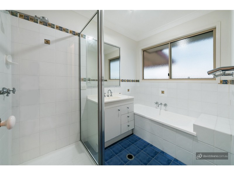 43 Washbrook Crescent, Petrie QLD 4502