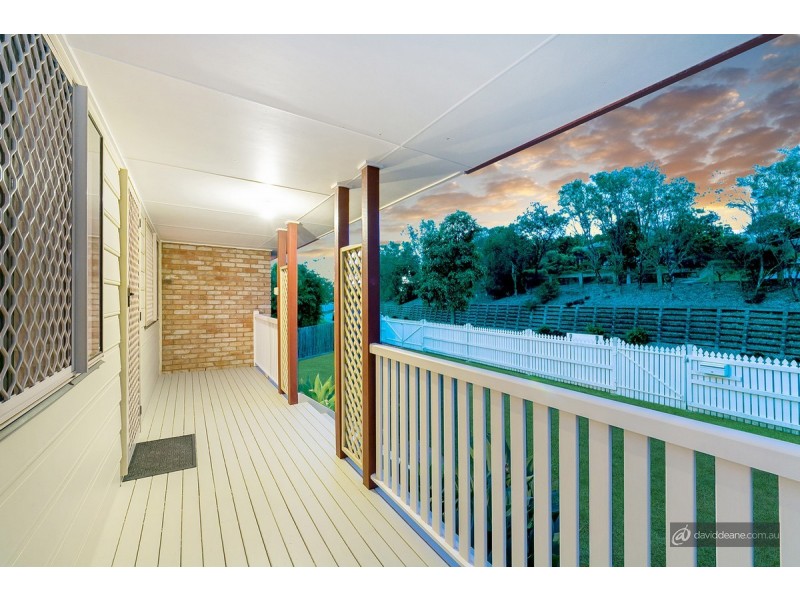 43 Washbrook Crescent, Petrie QLD 4502