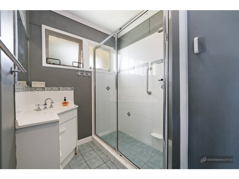 5 Rangeview Street, Strathpine QLD 4500